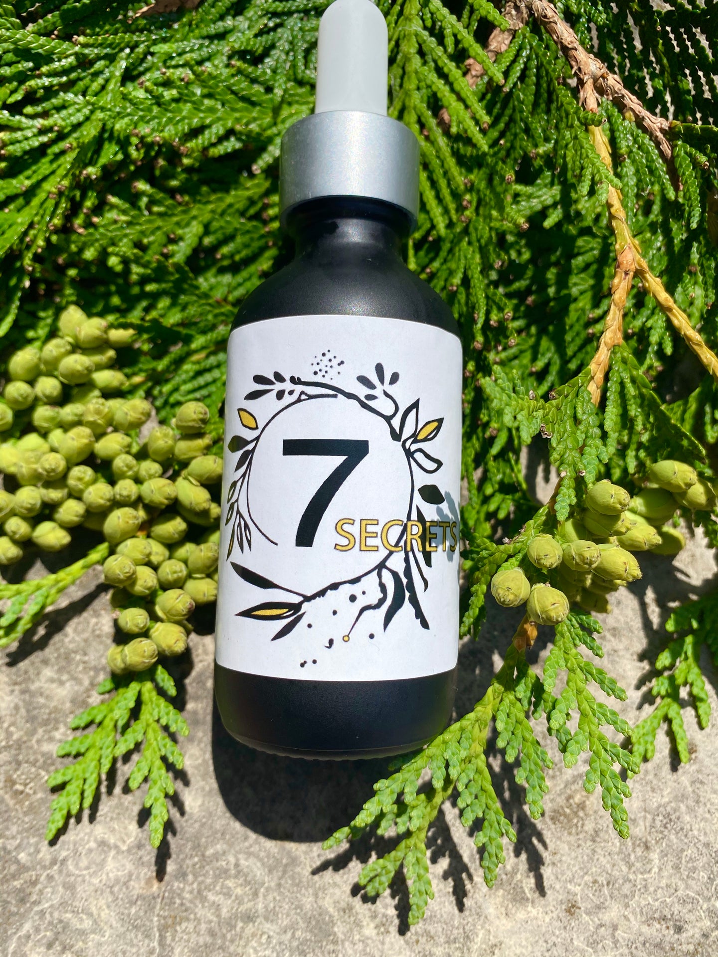 Daily strengthening treatment oil